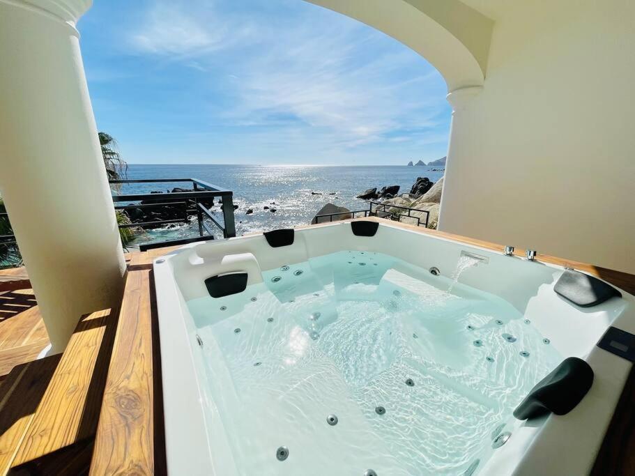 カボ・サン・ルーカス Beach Front Casa Bruma Jacuzzi With Massageヴィラ エクステリア 写真