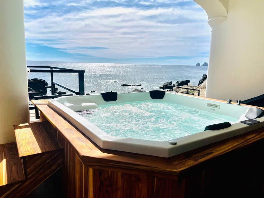 カボ・サン・ルーカス Beach Front Casa Bruma Jacuzzi With Massageヴィラ エクステリア 写真